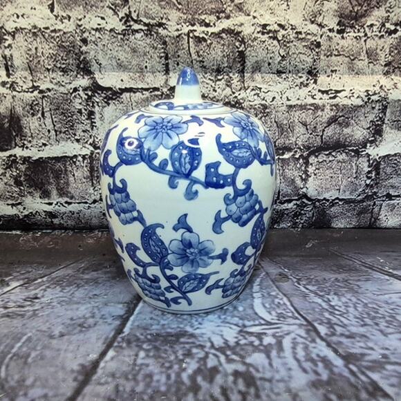 Vintage Chinese Blue and White Jar 1970's Decor - Picture 1 of 5